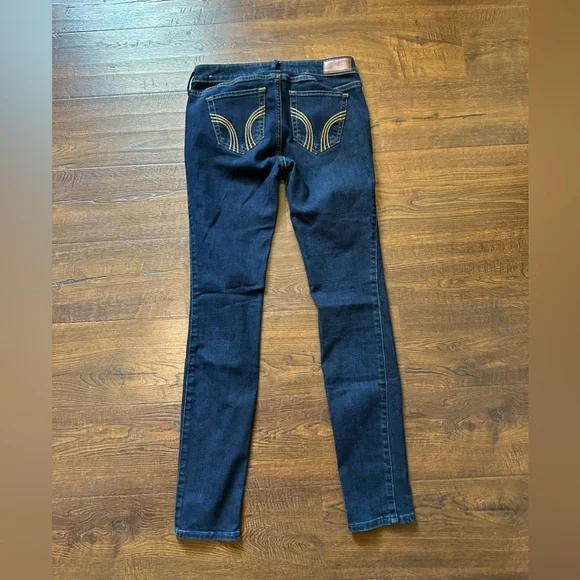 Hollister women’s low rise jeans size 25 - Picture 2 of 4